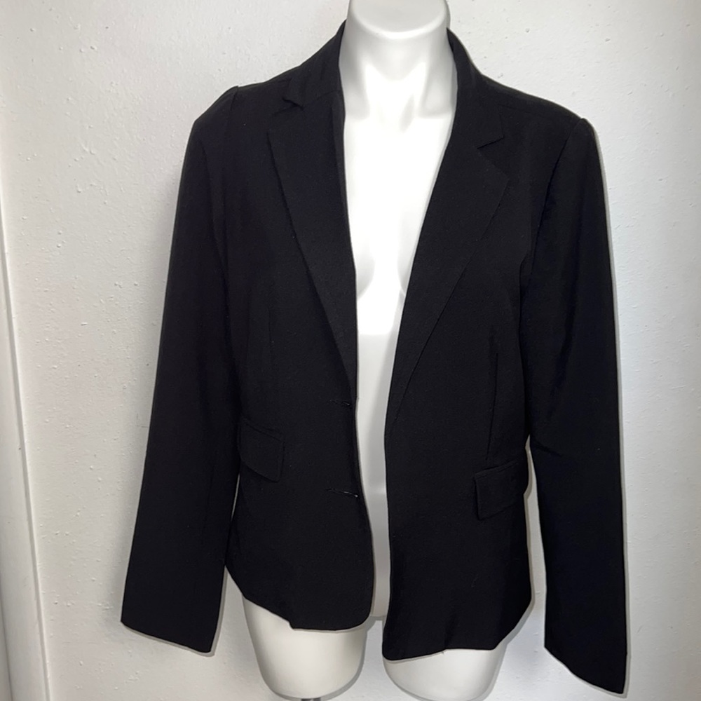 Iris Basic Black Blazer